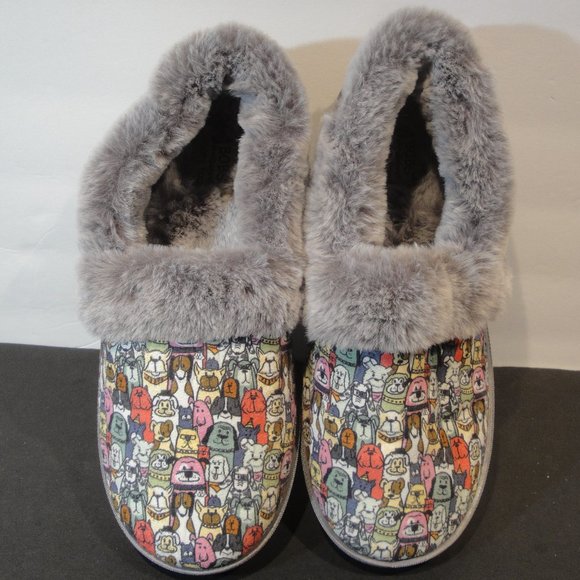 BOBS from Skechers Shoes - Bobs by Skechers Memory Foam Slippers with faux fur trim Size 6.5